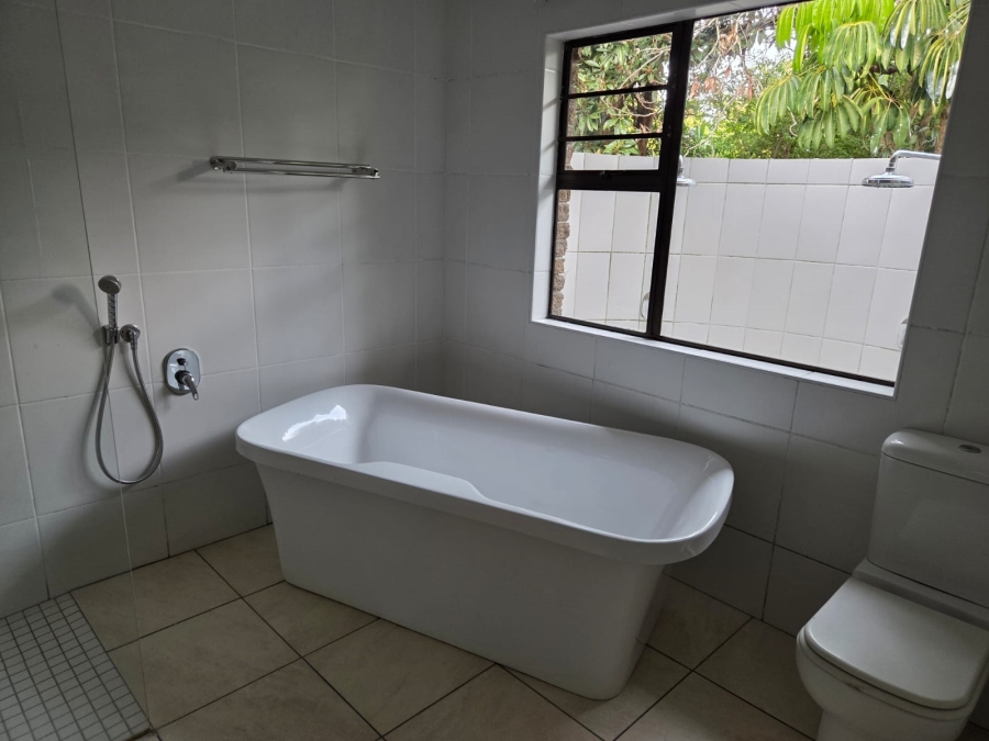 4 Bedroom Property for Sale in Nahoon Valley Park Eastern Cape